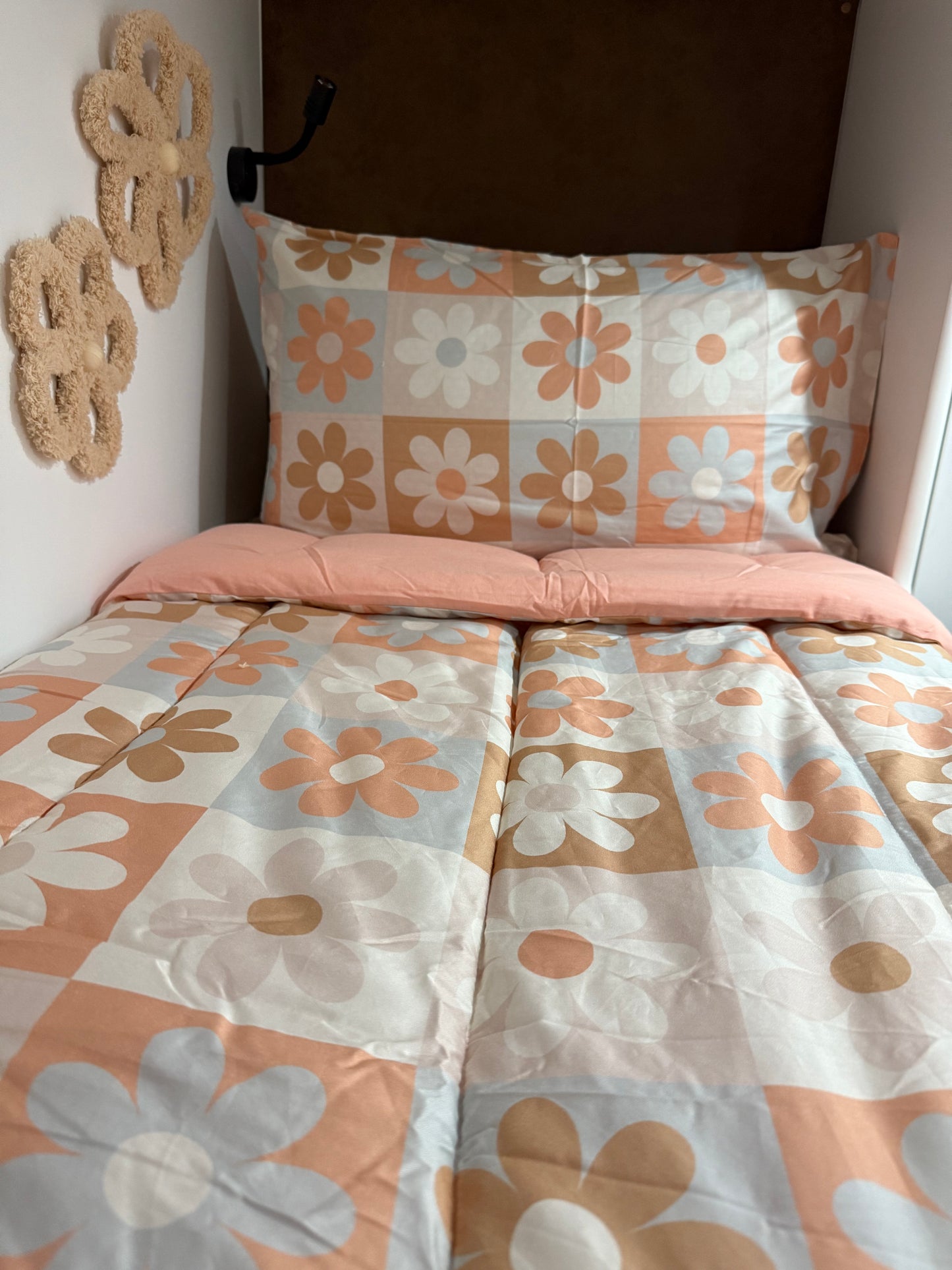 Indy - Bunk