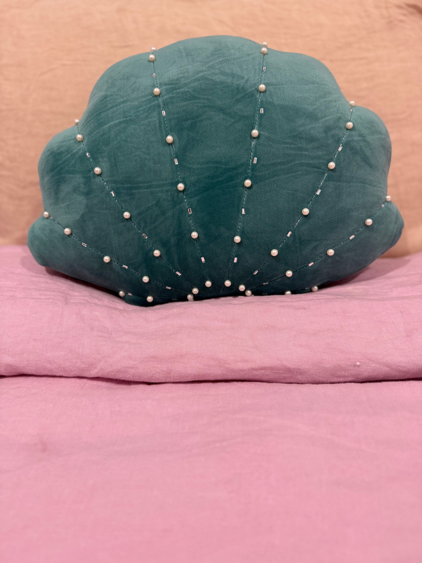 Shell Cushion