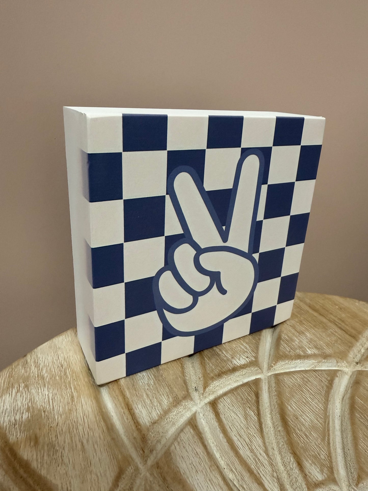 Peace Out Cube