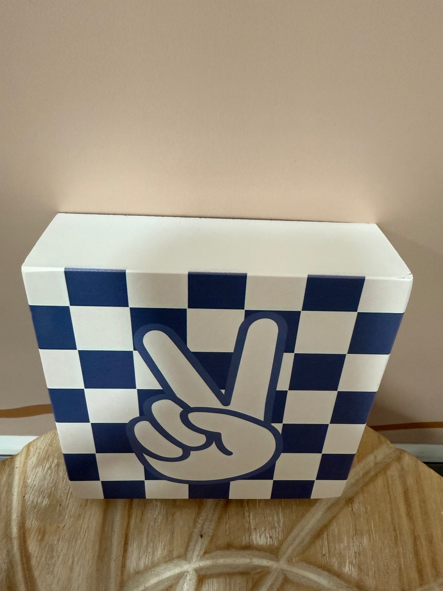 Peace Out Cube