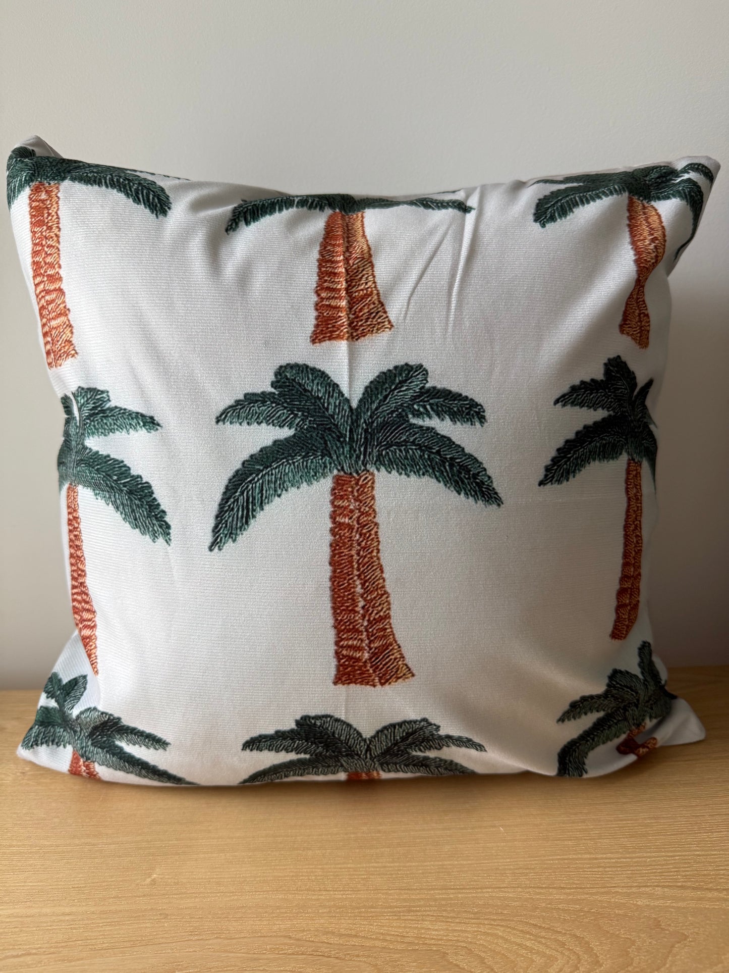 Cruz Cushion