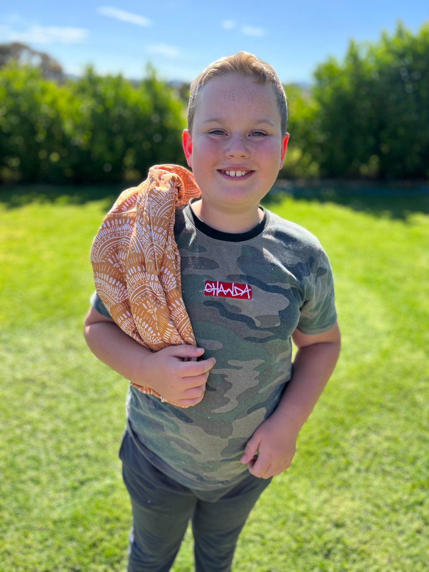 Kids “Into the sun” poncho towel