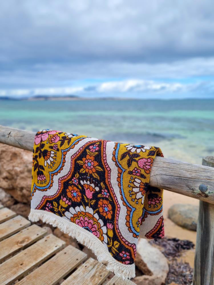 Retro Dark Toned Cotton Rug/Blanket