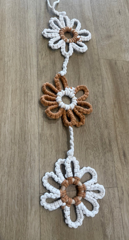 Macrame Daisy Wall Hanging