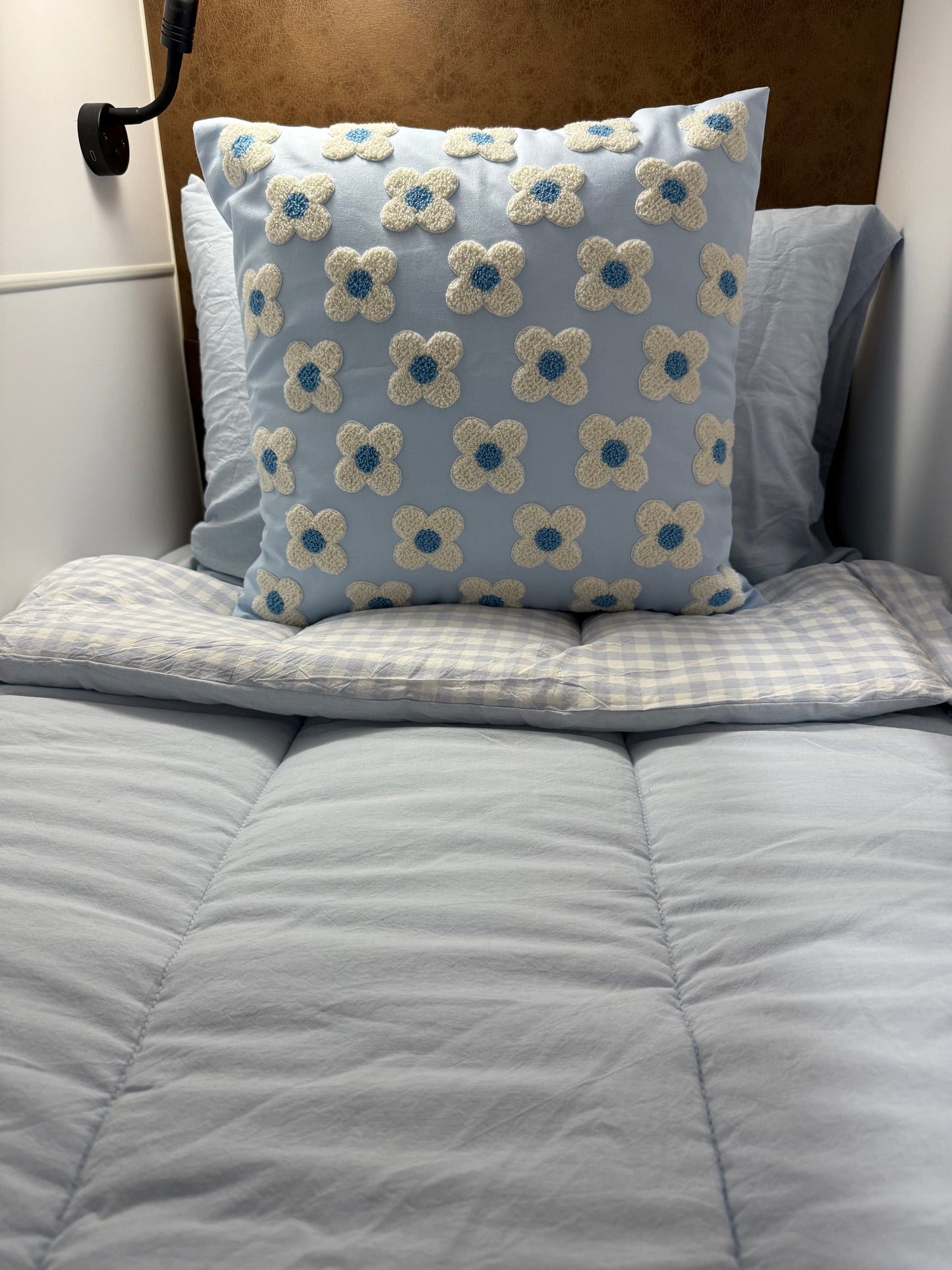 Quinn- Solid Cornflour Blue - Bunk