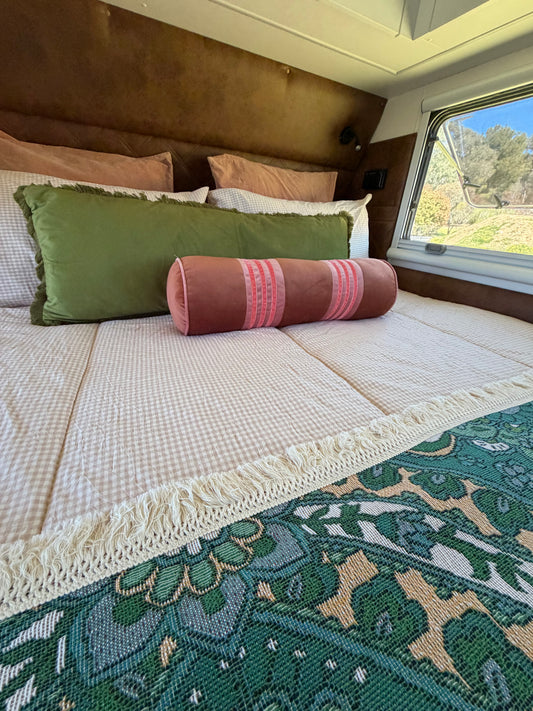 Calvin Gingham - Caravan Queen