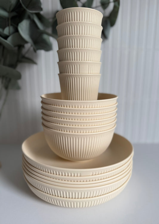 Wheat Straw Dinnerware Set (18 piece-Beige)