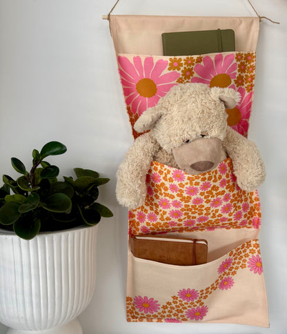 Vertical Organisation Pocket- Maisy