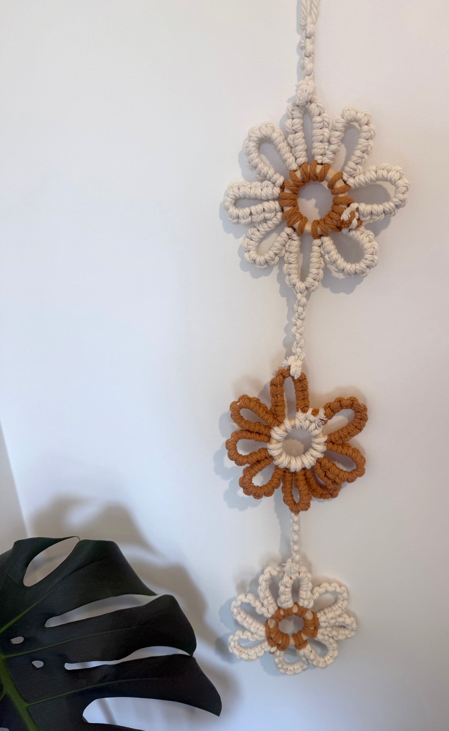Macrame Daisy Wall Hanging