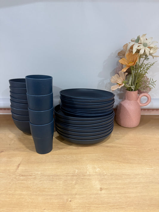 Wheat Straw Dinnerware Set (32 piece- Navy)