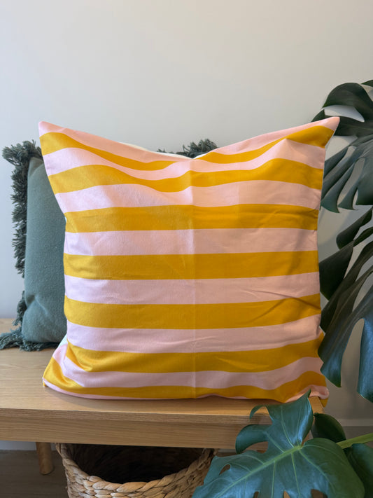 Willa Cushion