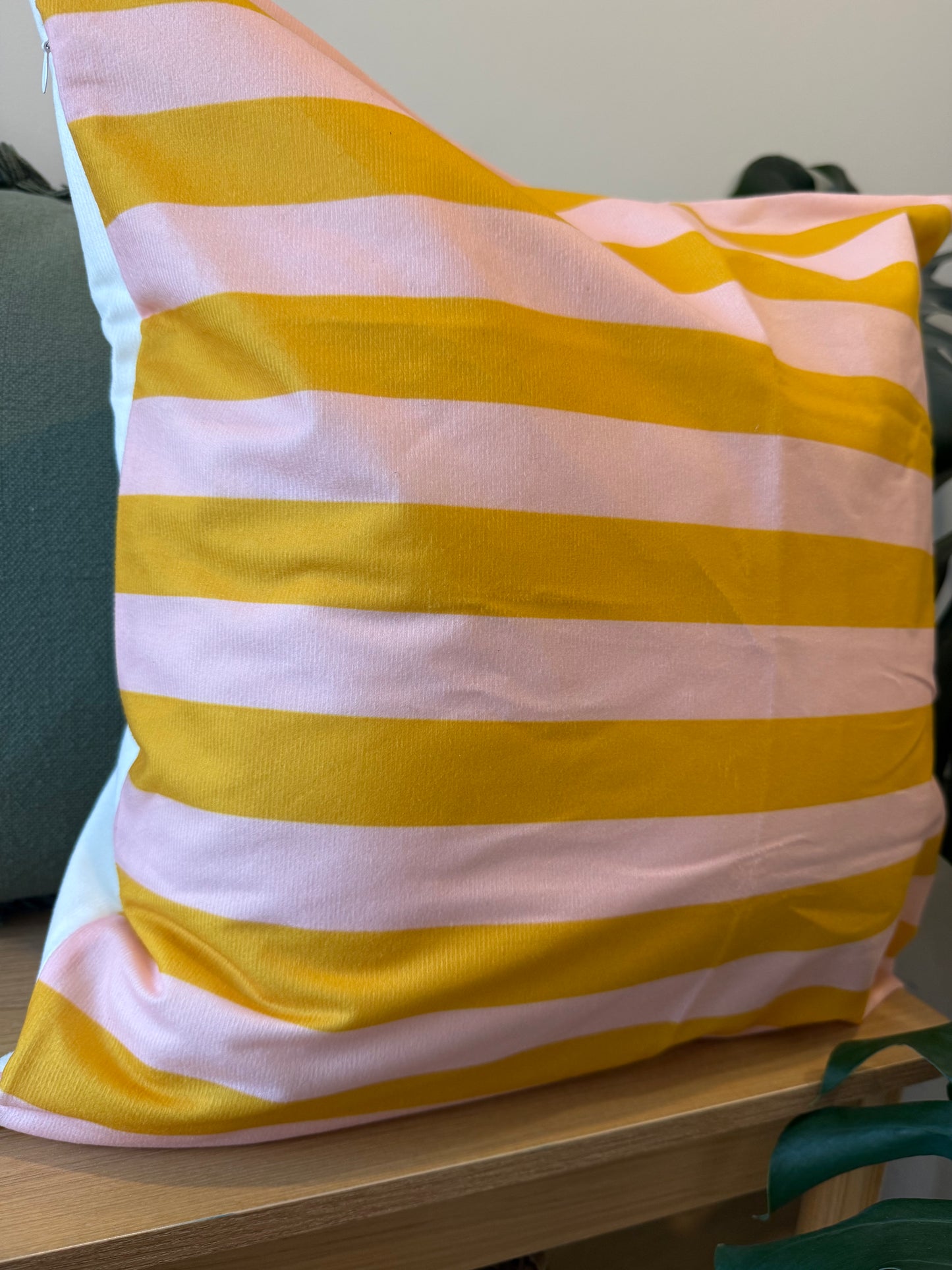 Willa Cushion