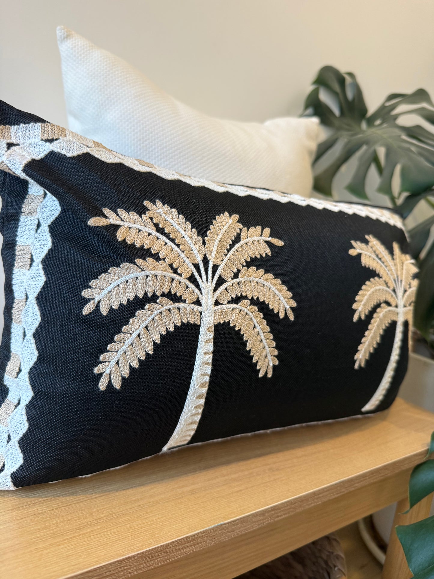 Cora Cushion