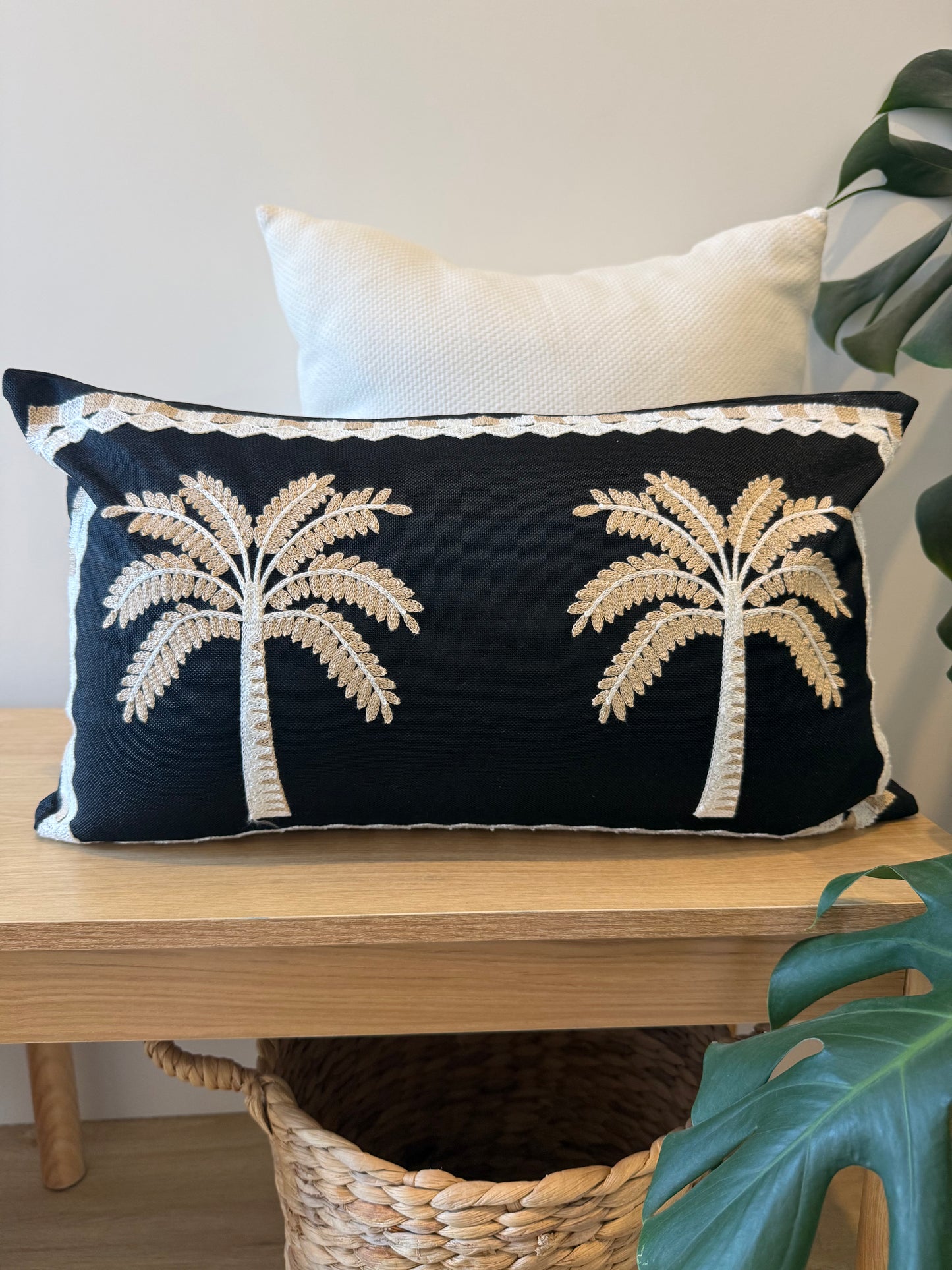Cora Cushion