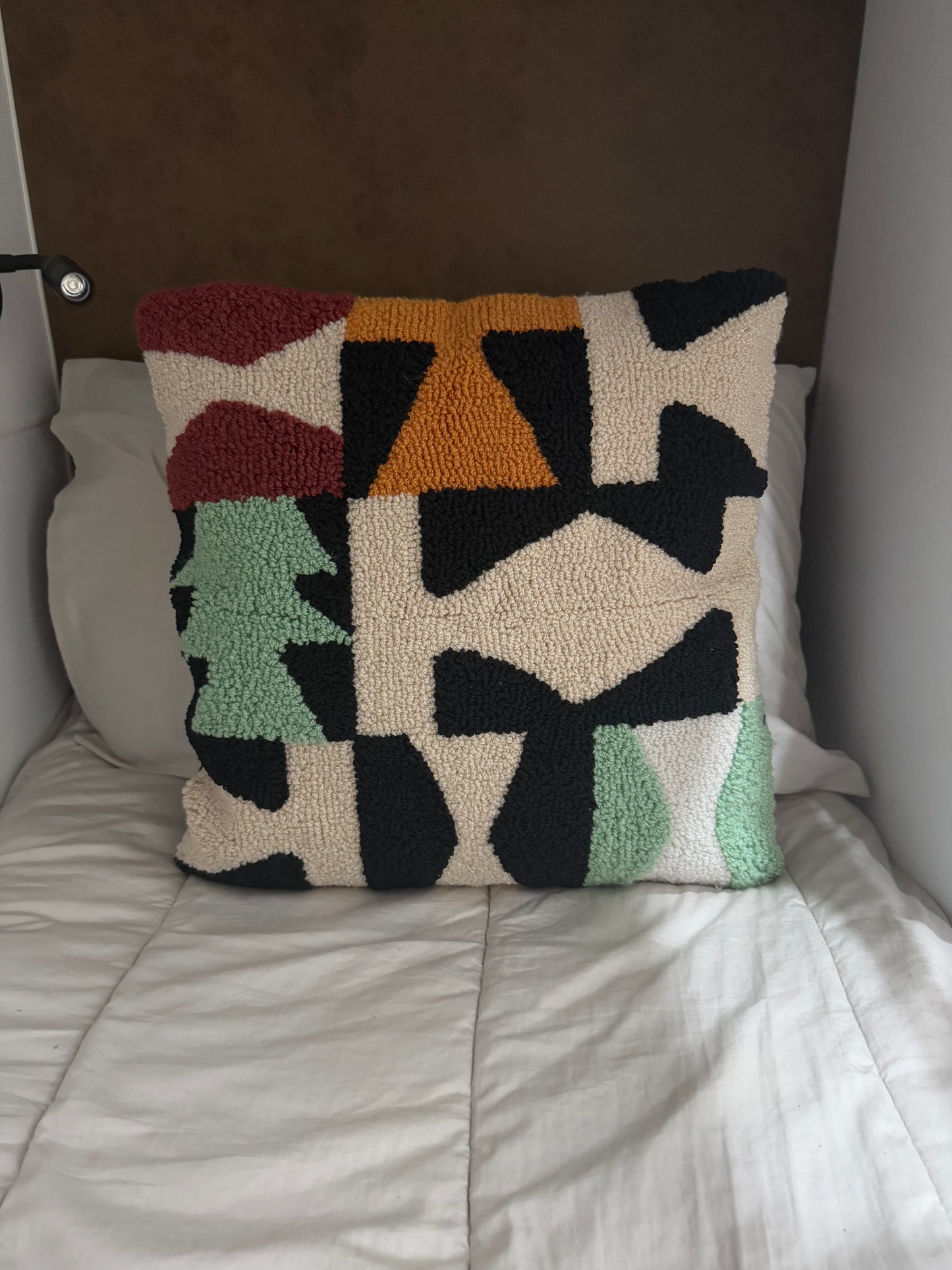 Leo Cushion