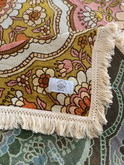 Retro Light Toned Cotton Rug/Blanket