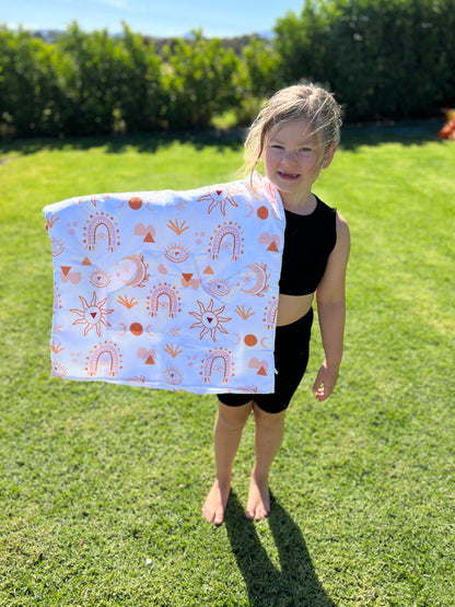 Kids “Sunbeam” poncho towel