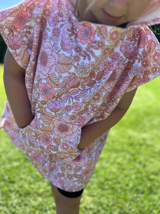 Kids “Poppy” poncho towel
