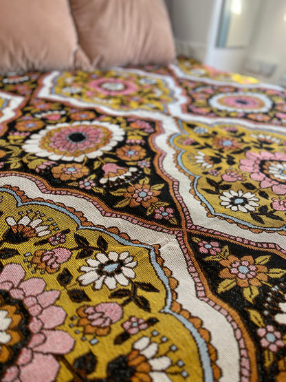 Retro Dark Toned Cotton Rug/Blanket